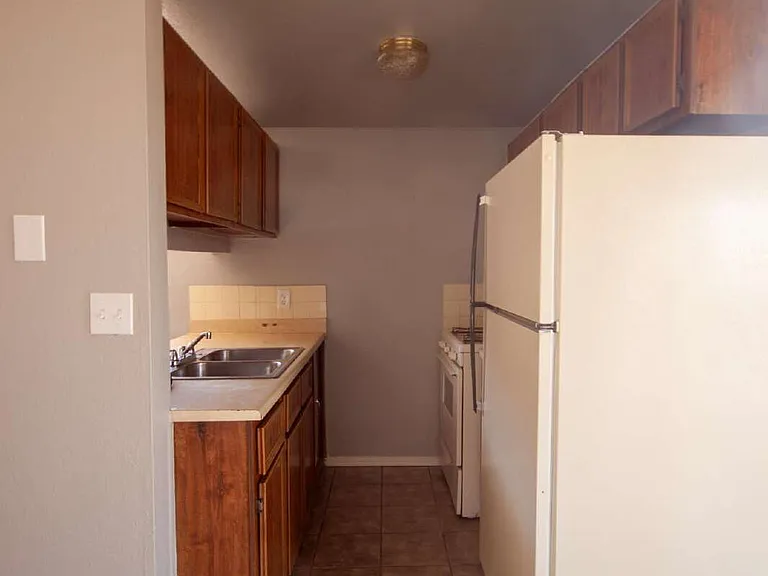 8153 Saint Andrew Ln #B — Photo 9