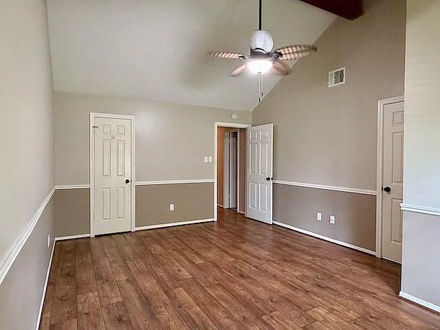 3602 Chapel Square Dr — Photo 24