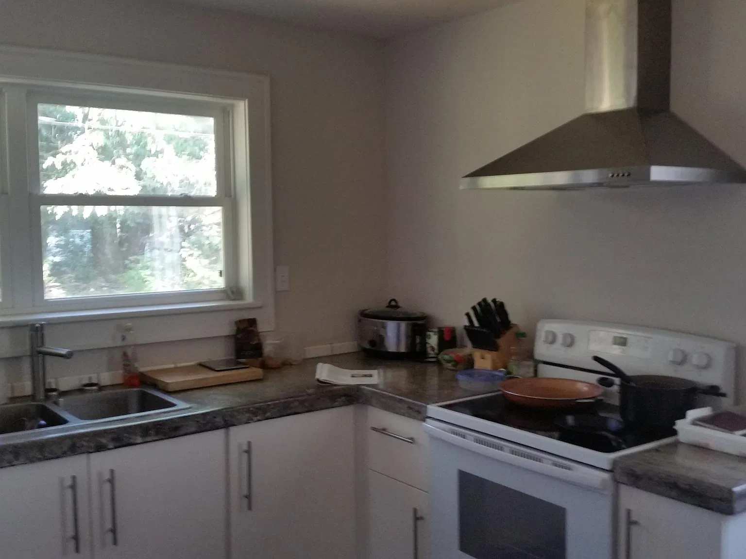 2 bed, 1083 sqft, $1,300 — Photo 2