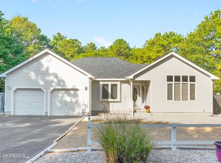 400 Schoolhouse Rd, Whiting, NJ 08759