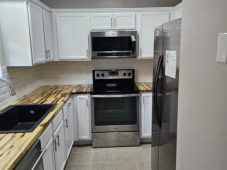 625 Mill Stone Blf #B — Photo 21
