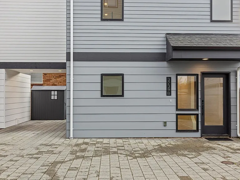 3239 61st Ave SW #B — Photo 3