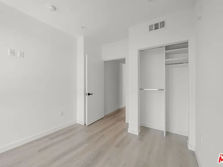 3755 S Canfield Ave #202 — Photo 29