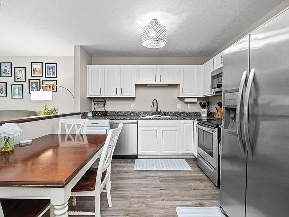 5th image of 33279 Layla Ct