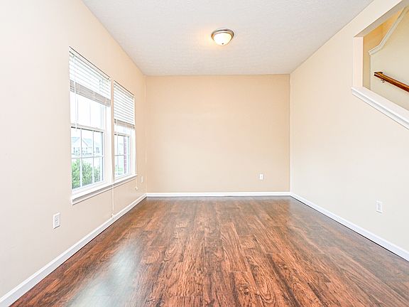 3rd image of 8453 Forest Valley Dr
