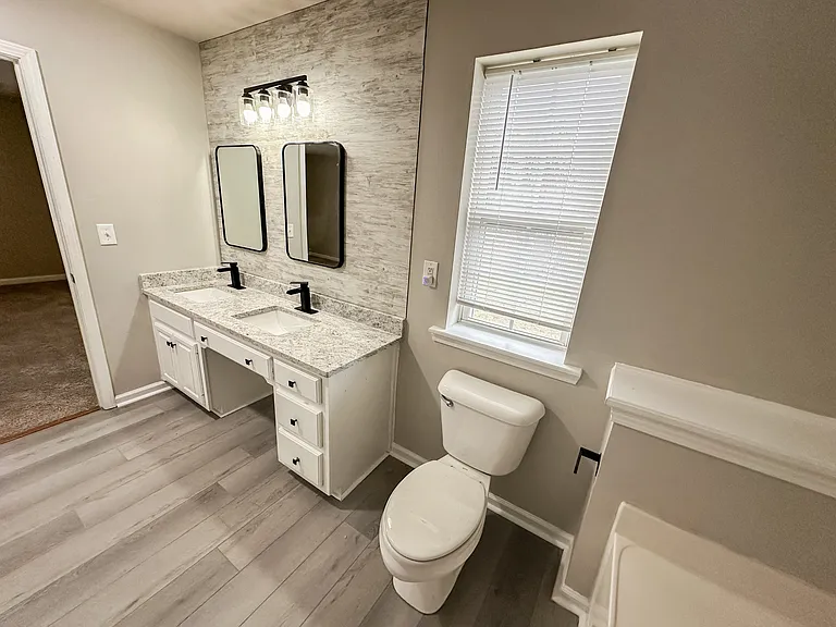 450 Fowler Rd #A — Photo 12