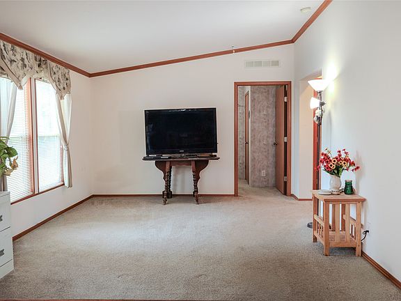 3rd image of 419231 E 1139th Rd