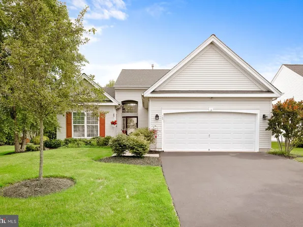 760 S Settlers Cir, Warrington, PA 18976