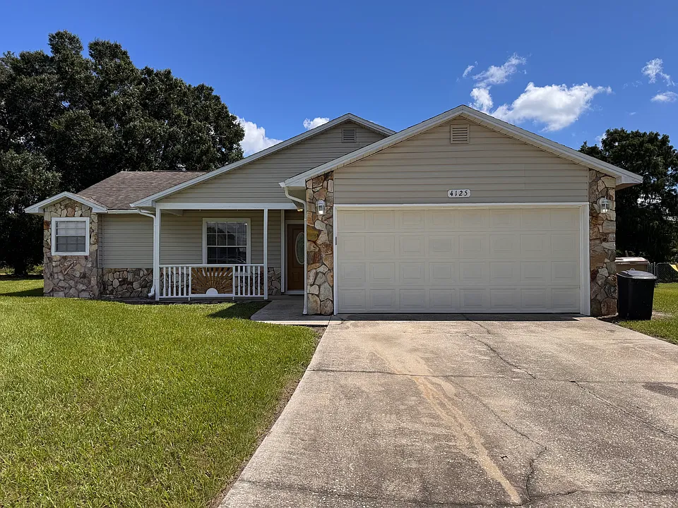 4125 E Vista Ct