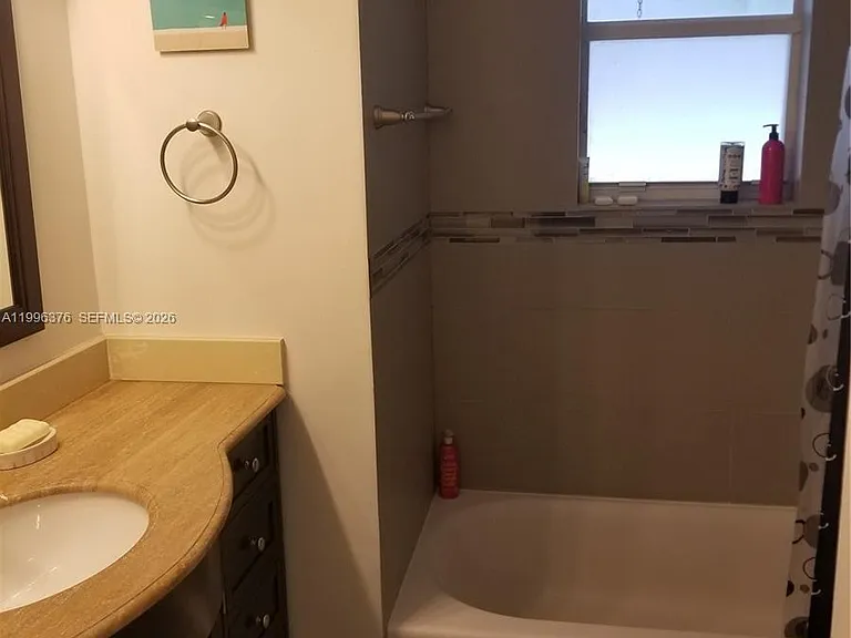 4719 NW 96th Pl — Photo 11