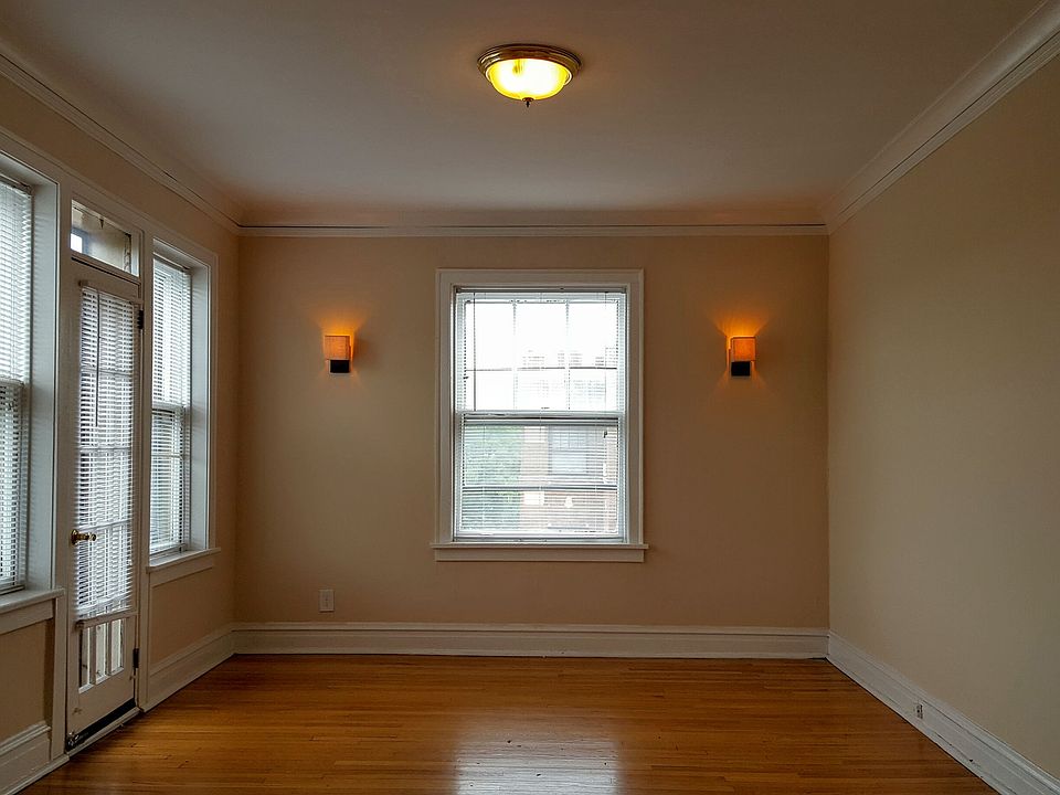 1st image of 1000 N Austin Boulevard # Fl 3rd