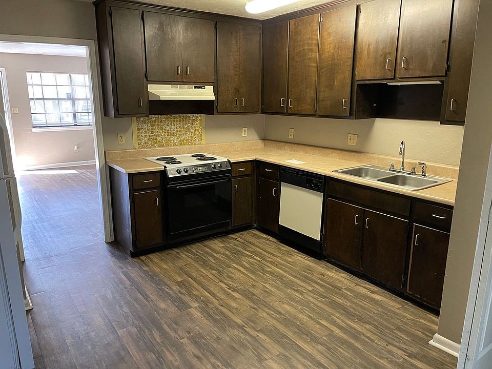 1st image of 2519 Old Bainbridge Rd APT A