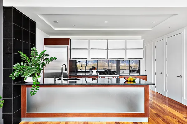 Rented by Compass | media 18