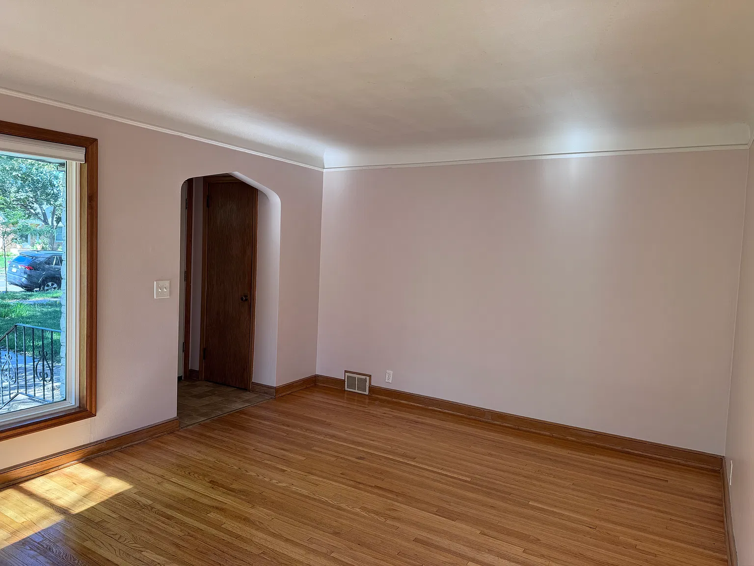 2 bed, 1000 sqft, $1,900 — Photo 4