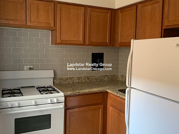 5th image of 5851 N Winthrop Ave APT 405