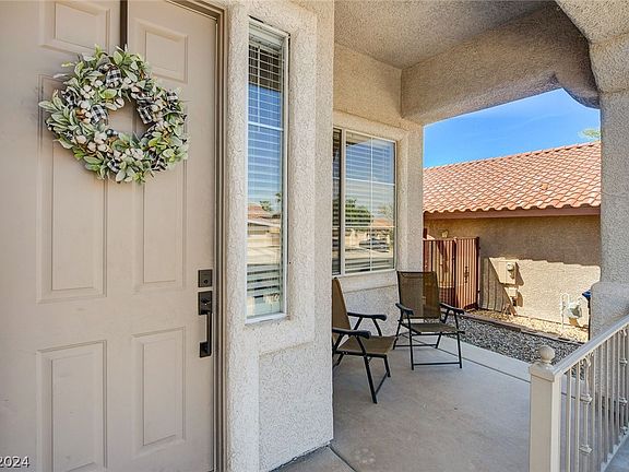 4th image of 1029 Cat Creek Ct