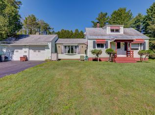 1160 Midline Rd, Amsterdam, NY 12010
