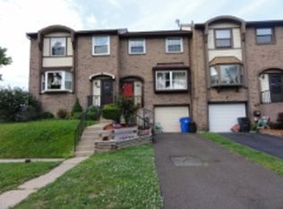 1029 Burnley Ct, Bensalem, PA 19020