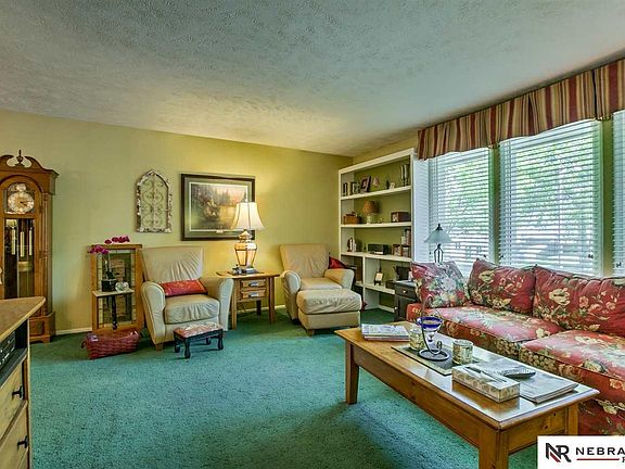 4th image of 3308 Leawood Dr