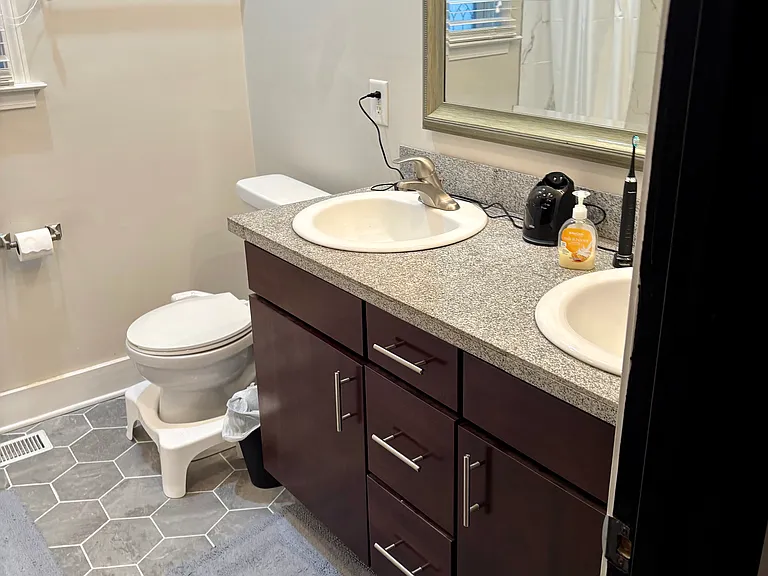 905 Jefferson Ave #1 — Photo 8