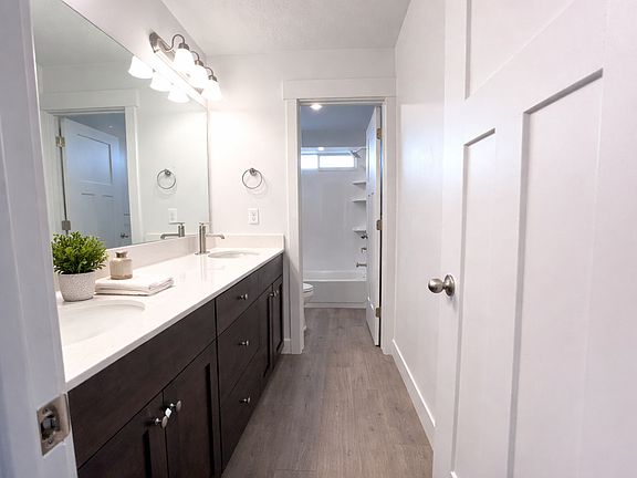 5th image of 166 E Sailors Way Ln #9