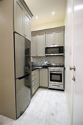 Rented by City Connections Realty | media 9