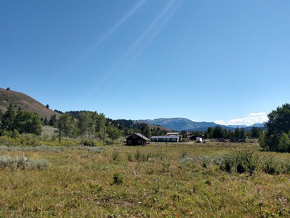 4th image of 21820 Buffalo Valley Rd