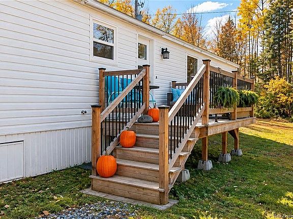 3rd image of 364 Board Rd