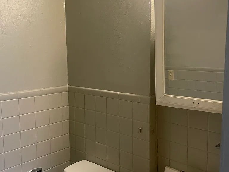 2120 Harriet Ave #3 — Photo 5