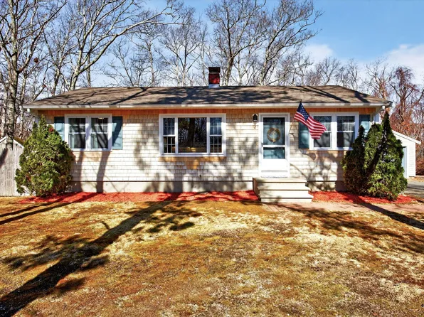 3 Januit Street, Sandwich, MA 02563