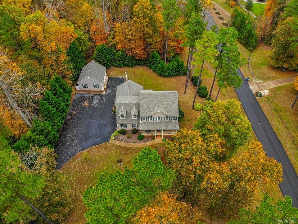 1st image of 11100 Lyndenwood Dr