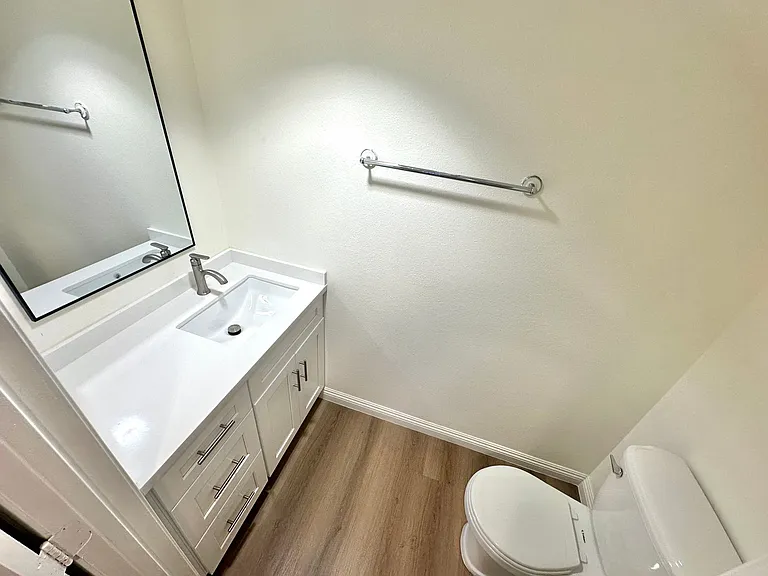 6402 Radford Ave #2 — Photo 6