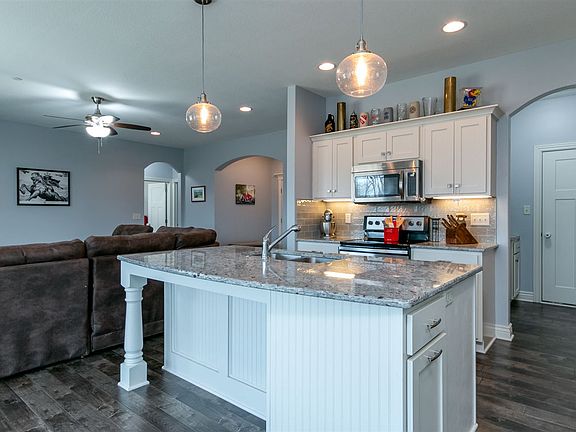5th image of 5011 Bramblewood Dr