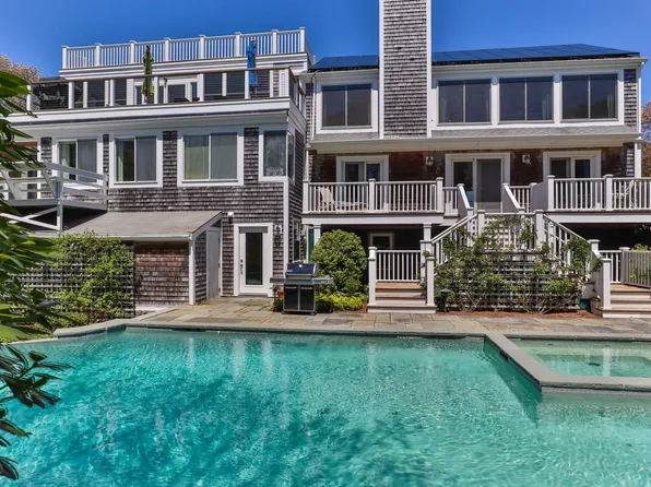 13 Pilgrim Heights Road, Provincetown, MA 02657