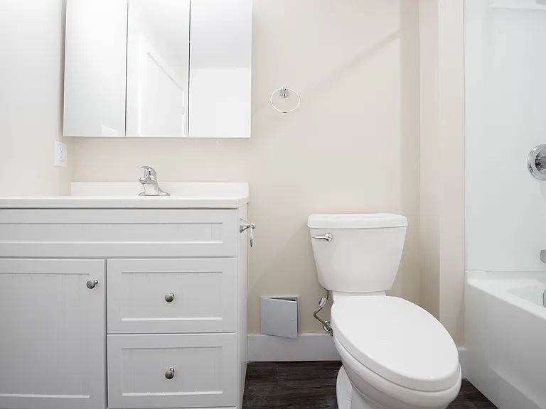 812 Wolseley Ave #2 — Photo 25