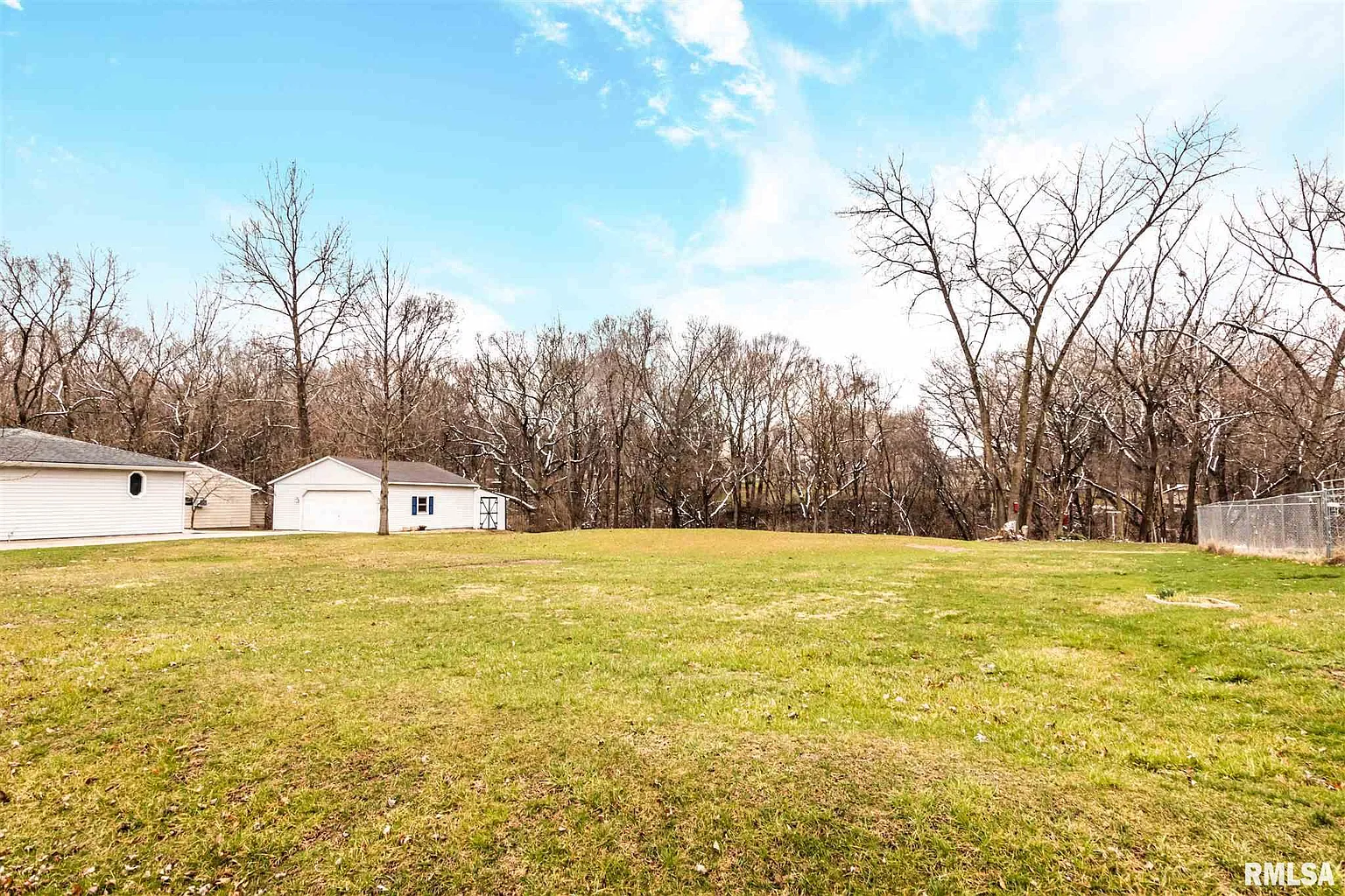 723 N Sunset Dr photo 1