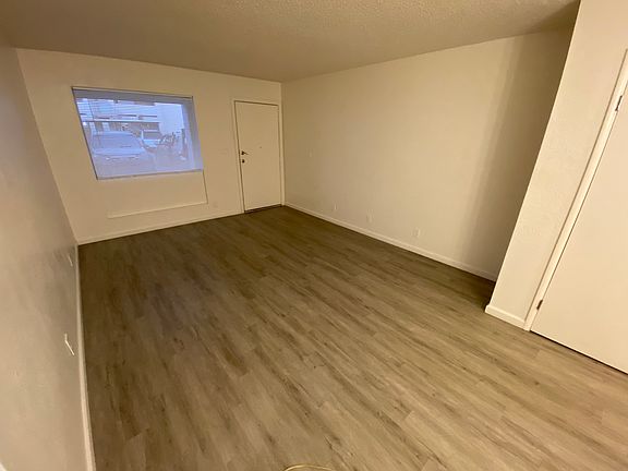4th image of 434 W Ivyglen St APT 109