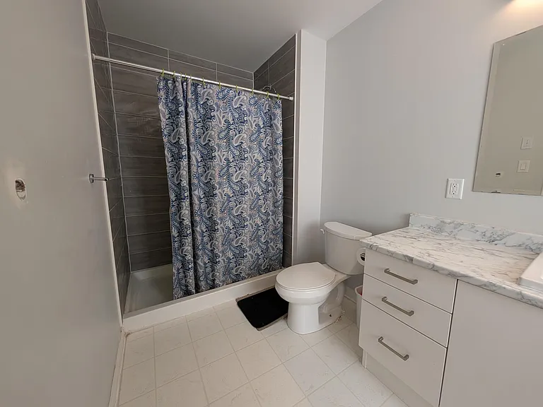 1226 Max Cres — Photo 17