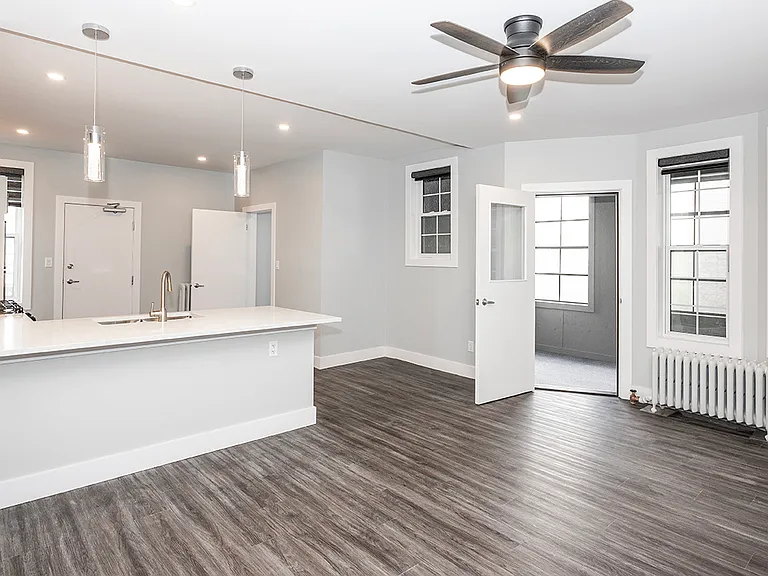 883 Grosvenor Ave #6 — Photo 30
