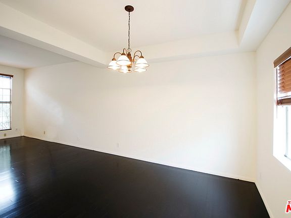 5th image of 713 N Sycamore Ave APT 5