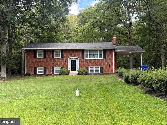 5th image of 3830 Stoneybrook Rd