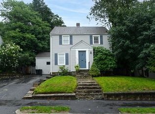 14 Judson Rd, Worcester, MA 01605