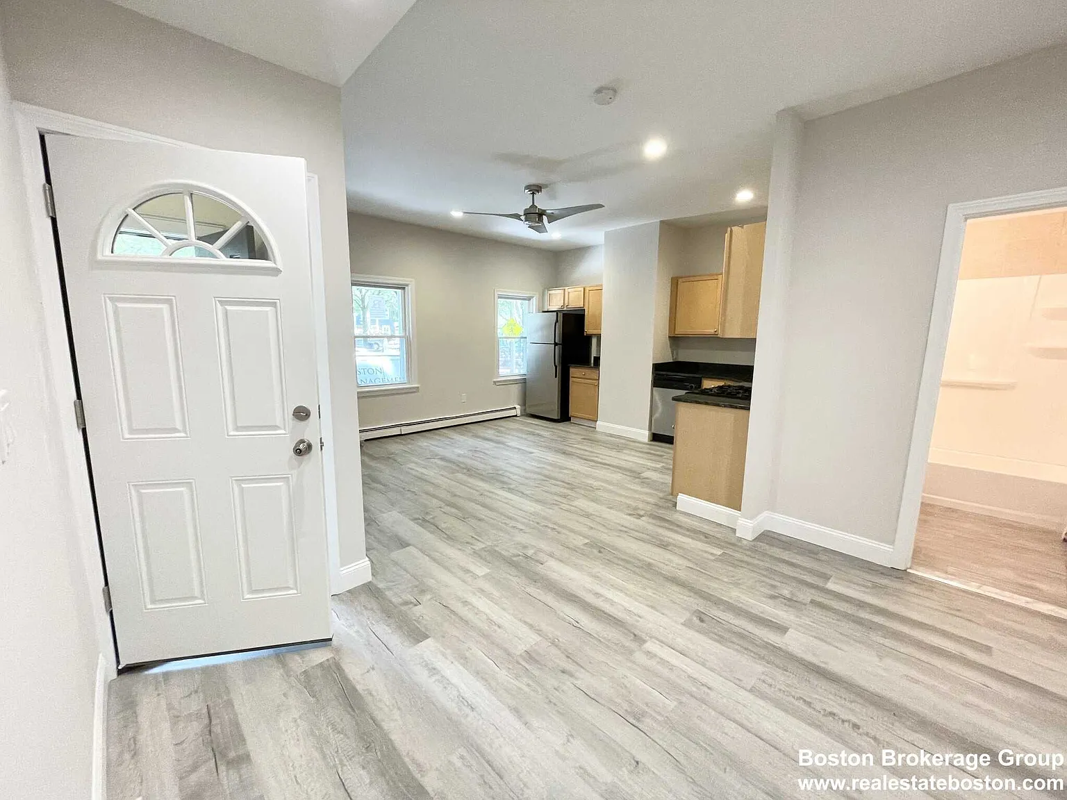 4 bed, $6,600 — Photo 3