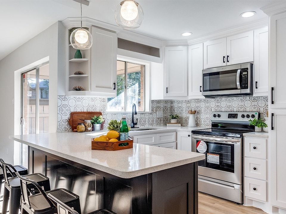 1st image of 2804 Escada Dr APT 104V