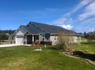 2288 Fairway Ln, Oak Harbor, WA 98277