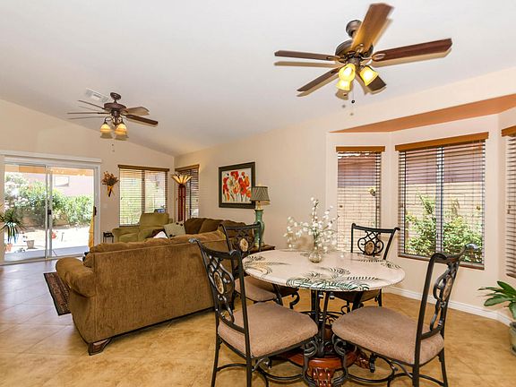 4th image of 2209 E Morrow Dr