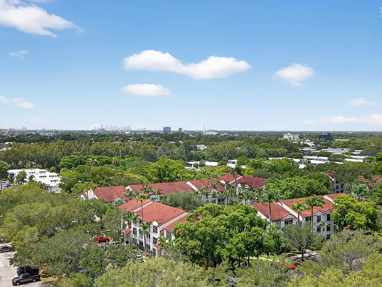 3200 Port Royale Dr N #1205 — Photo 36