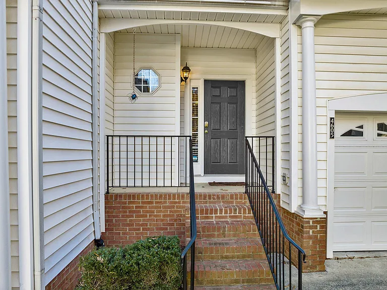 4611 Asterwood Dr — Photo 1