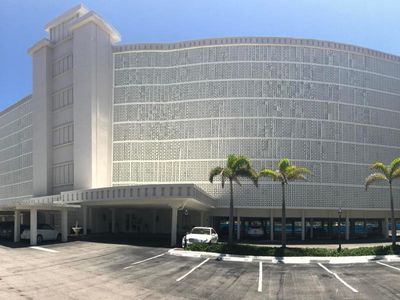 3570 S Ocean Blvd APT 909, South Palm Beach, FL, 33480