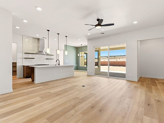 4th image of 1616 Pine Rd NE